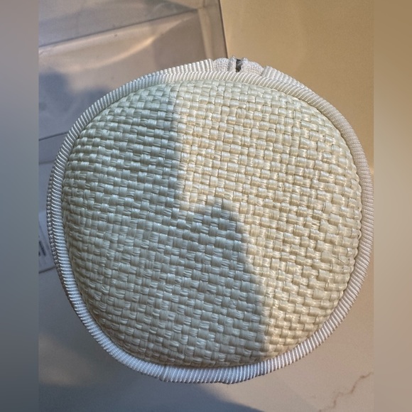 Christian Dior Millenium Amber Gold Bubble Wrap Sunglasses and Cosmetic Pouch - Picture 12 of 13